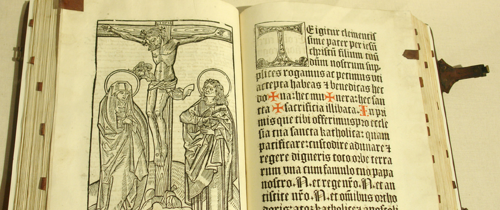 Aufgeschlagenes Gebetsbuch